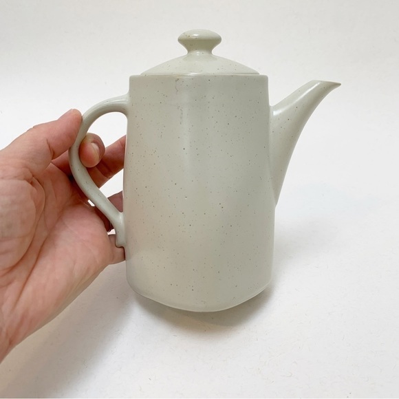 Vintage LINDT STYMEIST Japan Craftworks Linen 5.75” Creamer - Picture 2 of 11